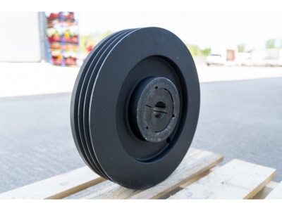 Setrvačník 40kg, pro 3 řemeny 17mm (s krytem)