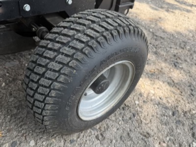 Travní traktor SECO  MP 122 D