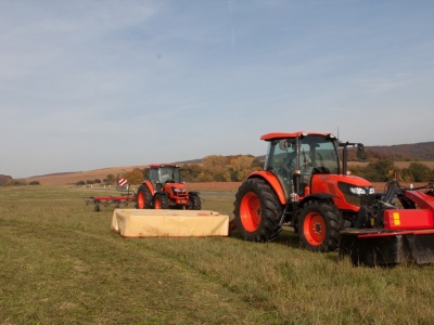 Zemědělský traktor Kubota M 8560