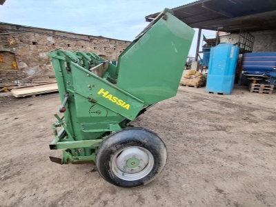 Sazeč brambor Hassia 