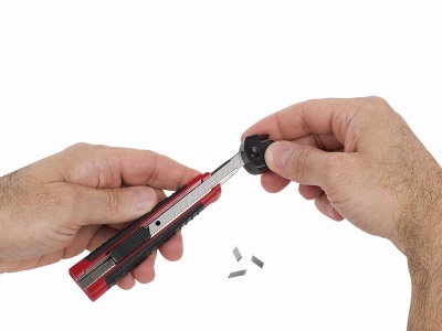 KRTH00106 - Odlamovací nůž 9 mm