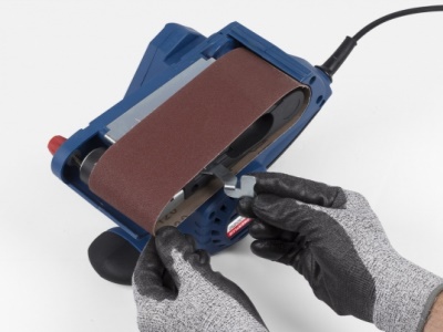 POW4110 - Pásová bruska 800 W