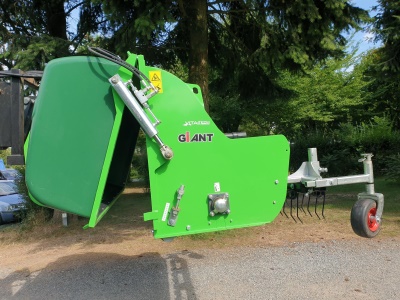 Mulčovač GiANT se sběrným košem