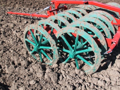 Dvouřadý půdní pěch