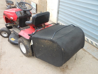 Travní traktor MTD RH 115/76