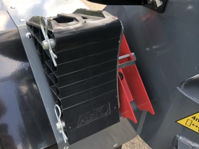 Elektrický kloubový nakladač GiANT G2200 E