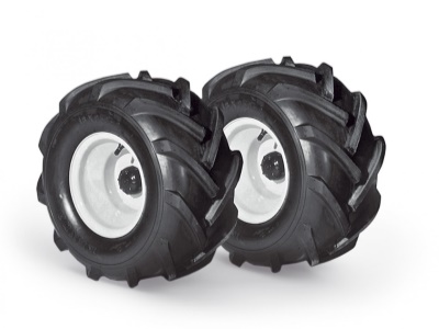 ŠÍPOVÁ KOLA 18"x 9,5" PÁR (DISKY+PNEU)