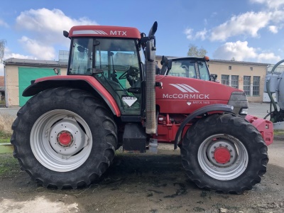 Traktor MCCORMICK MTX 165