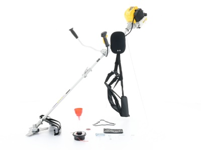 Riwall PRO RPB 360 4T - křovinořez s benzínovým 4-taktním motorem 36 cm3