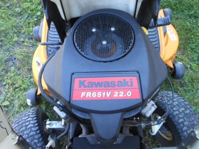 Travní traktor Cub Cadet CC1022 KHN