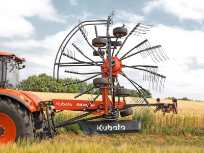 Shrnovač Kubota RA2000