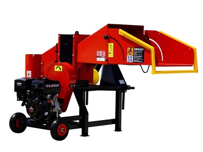 Špalíkovač se spalovacím motorem Model RS-120 Remet (15 HP) + vývodová hřídel