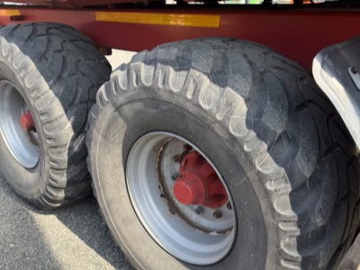 Sklápěcí přívěs Pronar T 683