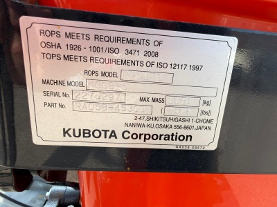 Minibagr Kubota K008-5