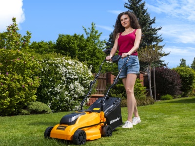 Riwall PRO RALM 3320i - akumulátorová travní sekačka 20 V (bez baterie a nabíječky)
