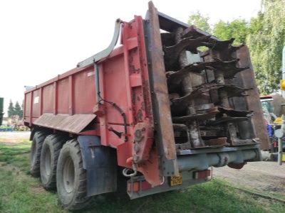 Rozmetadlo hnoje BROCHARD Dragon EV 2000 