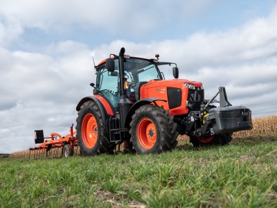 Zemědělský traktor Kubota M6131U