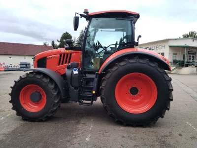 Zemědělský traktor KUBOTA M 7173 