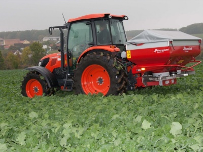Zemědělský traktor Kubota M 8560