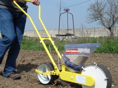 Ruční secí stroj Terradonis JD-1 pro velká semena