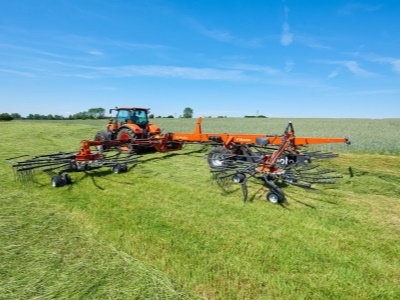 Shrnovač Kubota RA4500
