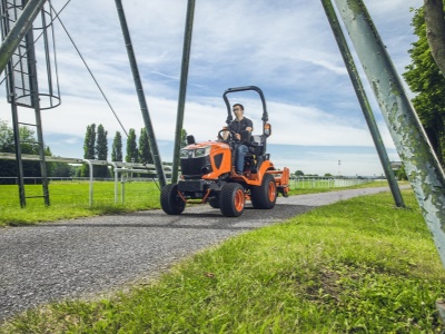 Malotraktor Kubota BX261 Cab