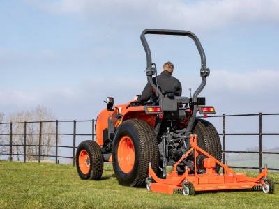 Malotraktor Kubota L1-382D ROPS