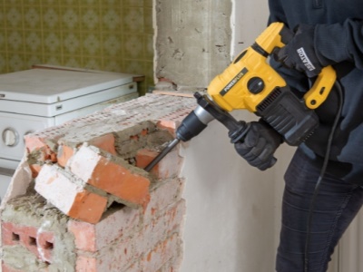 POWX1196 - Kombinované kladivo 1600W SDS-Plus 17ks příslušenství