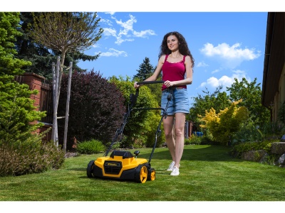 Riwall PRO RAV 3820i - aku travní provzdušňovač 2x20 V (bez baterie a nabíječky)