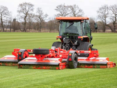 Malotraktor Kubota L2-452D FST Cab
