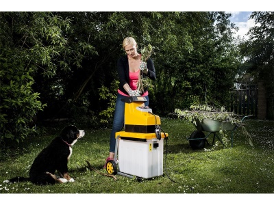 Riwall PRO RES 3044 B - elektrický válcový drtič 3000 W s transparentním boxem