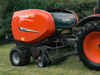 Lis na balíky Kubota BF3200