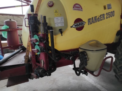 Tažený postřikovač Hardi Ranger 2500