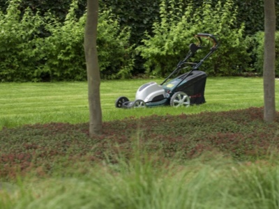 POWXQG7515 - Elektrická sekačka 1800W 460mm s pojezdem