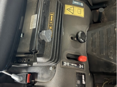Traktor Kubota B 3150 včetně čelního nakladače, lžíce, pal. vidlí, závaží