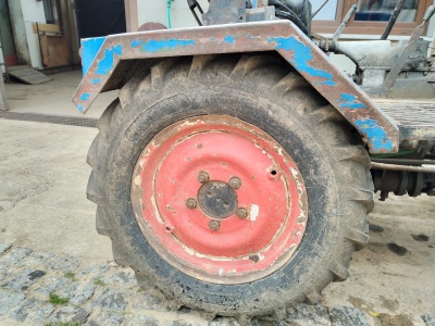 Zemědělský traktor