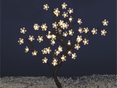 Stromek třešeň 48 LED stolní