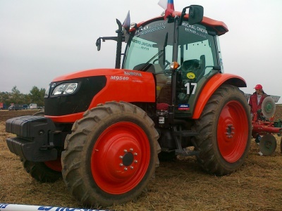 Kubota M 9540