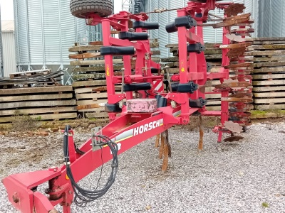 Kypřič HORSCH Terrano 5 FX