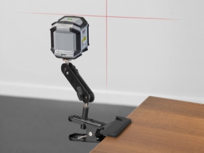 KRT706225C - Křížový laser s držákem