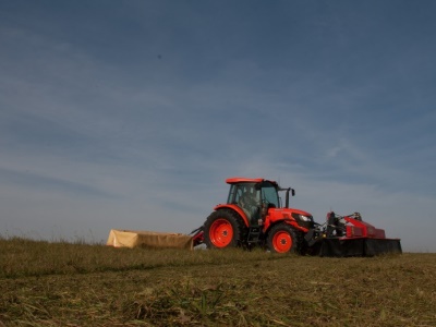 Zemědělský traktor Kubota M 9960