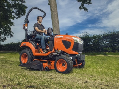 Malotraktor Kubota BX261 Cab