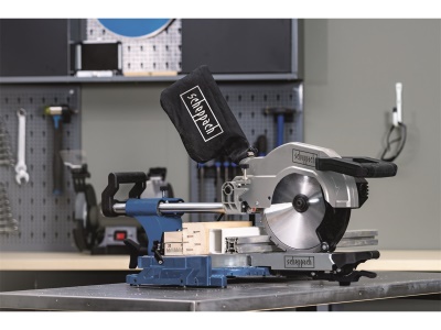 Scheppach HM 110 MP - dvourychlostní multifunkční pokosová pila s potahem a laserem