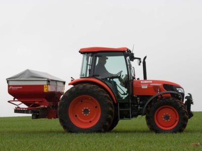 Zemědělský traktor Kubota M 8560