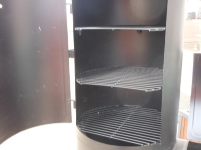 VeGA GRIL 349 s udírnou 3 v 1 - REZERVACE