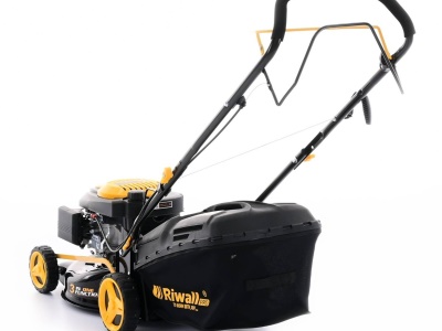 Riwall PRO RPM 4235 - Multifunkční travní sekačka 3 v 1 s benzinovým motorem a pojezdem