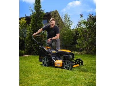 Riwall PRO RPM 5155 PRO - multifunkční travní sekačka 4 v 1 s benzinovým motorem a pojezdem