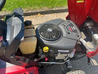 Travní traktor MTD 160/92