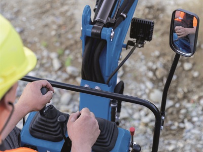 Scheppach EXC 815 - minibagr