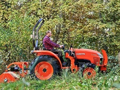 Malotraktor Kubota L1-452D ROPS